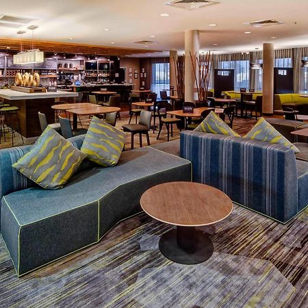 Courtyard By Marriott Alexandria Hotel Bagian luar foto