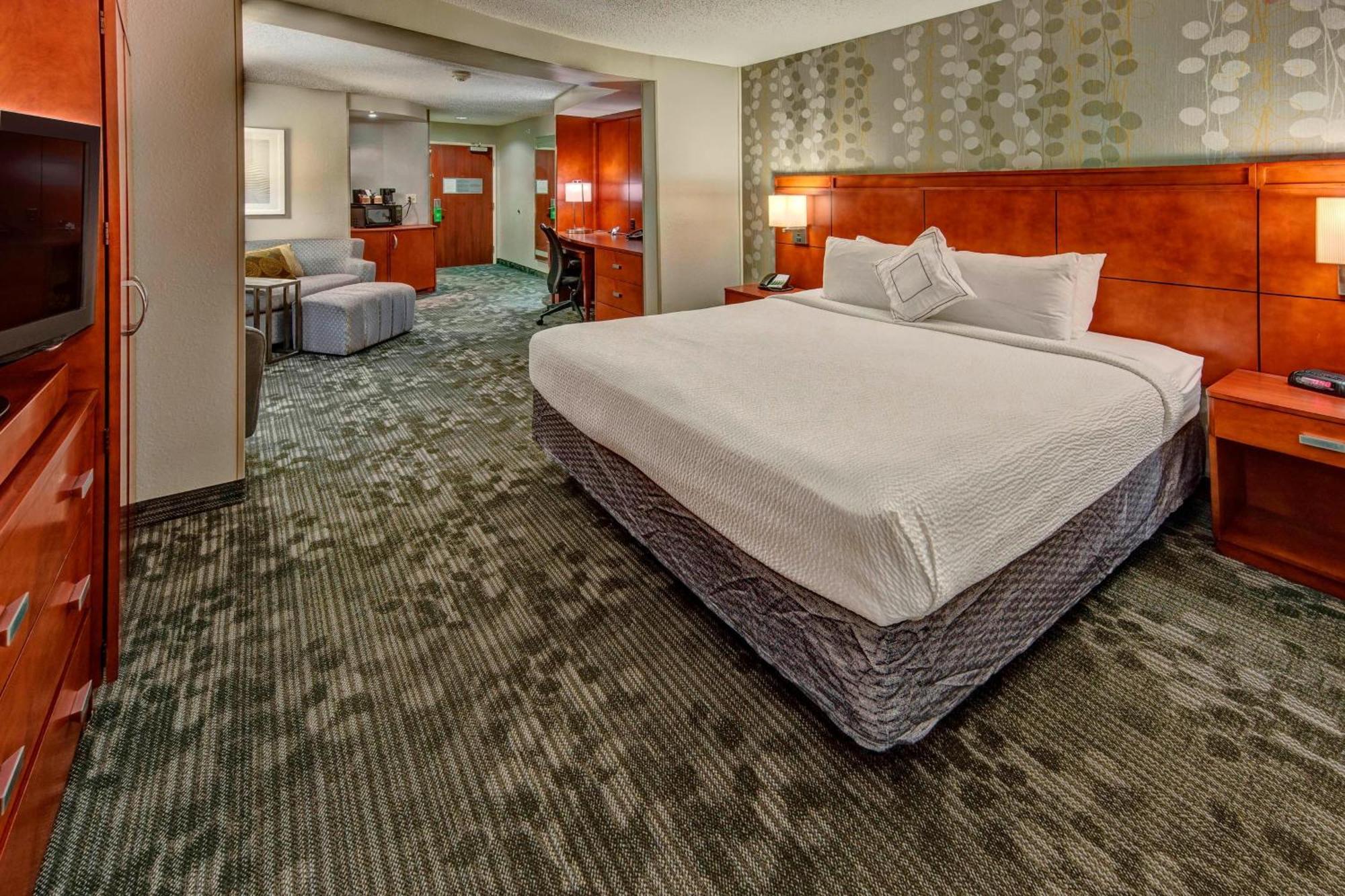 Courtyard By Marriott Alexandria Hotel Bagian luar foto