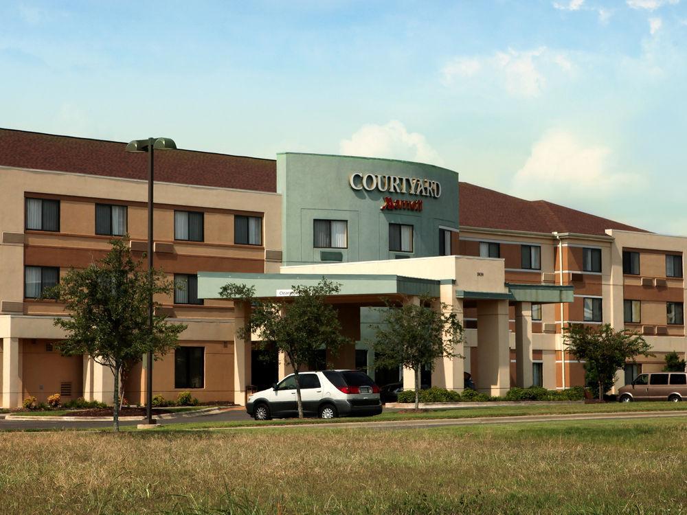 Courtyard By Marriott Alexandria Hotel Bagian luar foto