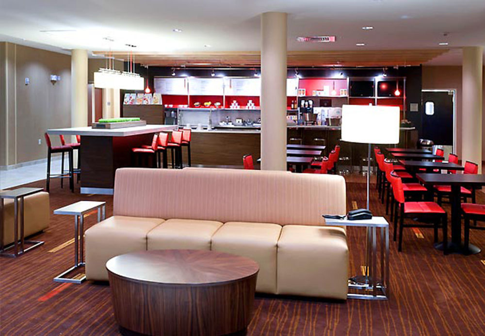 Courtyard By Marriott Alexandria Hotel Bagian luar foto